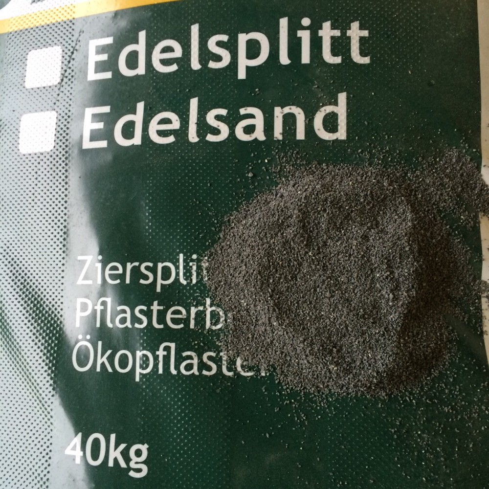 Baustoffe - Basalt Fugensand 0,5-1 /1/3 2/5 mm